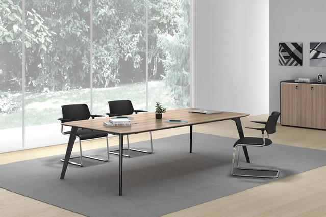Glocker Meeting Table